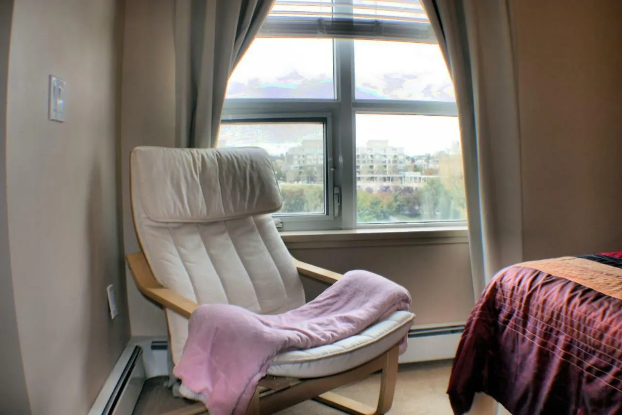 شقة YYC  في Cozy Comfort In Bridgeland