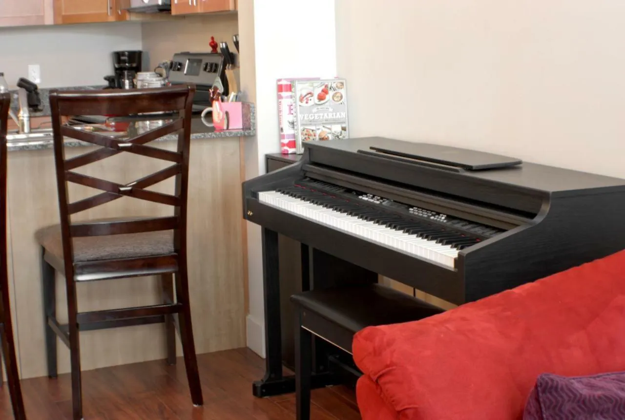 شقة YYC  في Cozy Comfort In Bridgeland 0*,  كندا