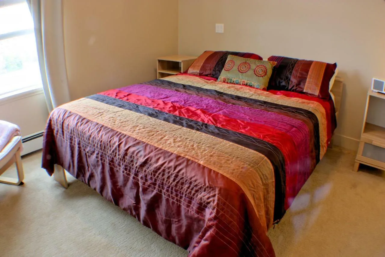 شقة YYC  في Cozy Comfort In Bridgeland